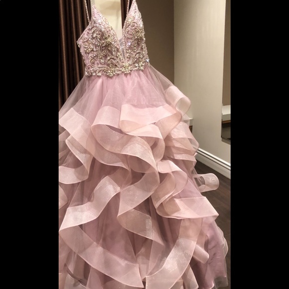 NWT Isabelle’s Bridal - Bride/Prom Dress - Picture 8 of 11